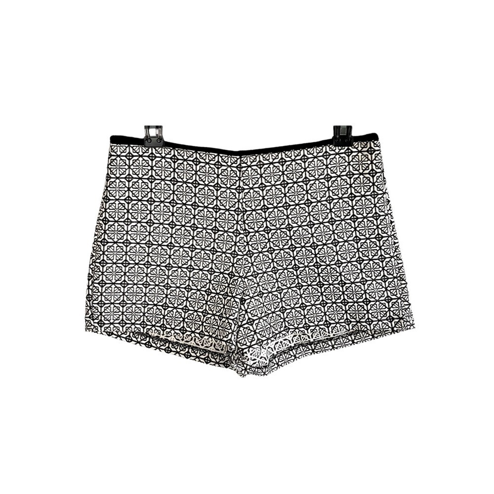 One Clothing Black/White Patterned Shorts Size Medium